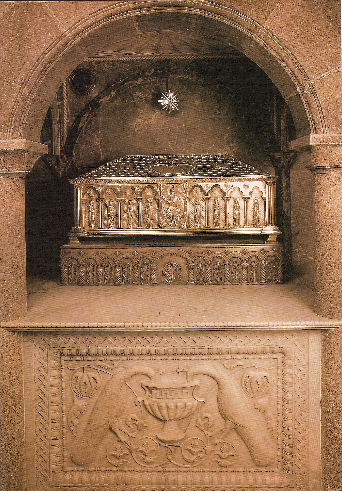 мощи апостола иакова в испании. мощи апостола иакова зеведеева. преподобный иоанн хозевит. мощи иакова яковлевский храм. сантьяго-де-компостела (мощи апостола иакова зеведеева).