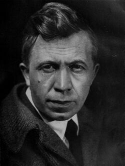 Vilhjalmur Stefansson - photo portrait, c. 1921.jpg