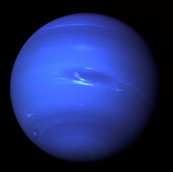 File:Neptune - Voyager 2 (30 Oct 1998).jpg