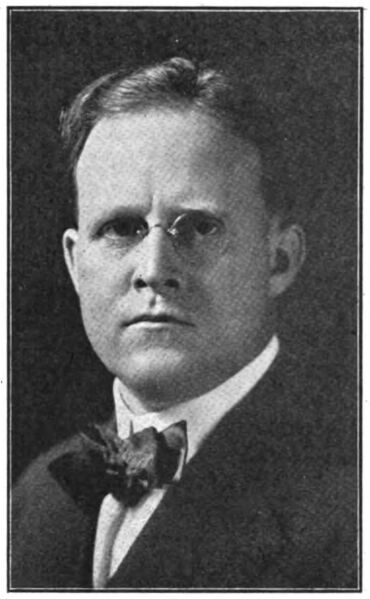File:George Francis Gillette - portrait (c. 1917).jpg